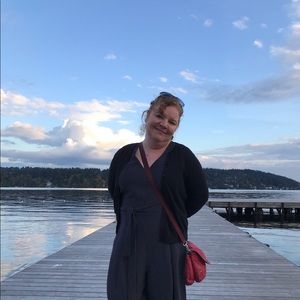 Meet your Posher, Laura